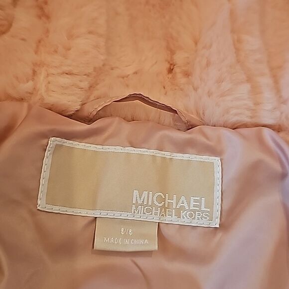 Pink puffer jacket size 5/6 Michael Kors - Picture 5 of 7